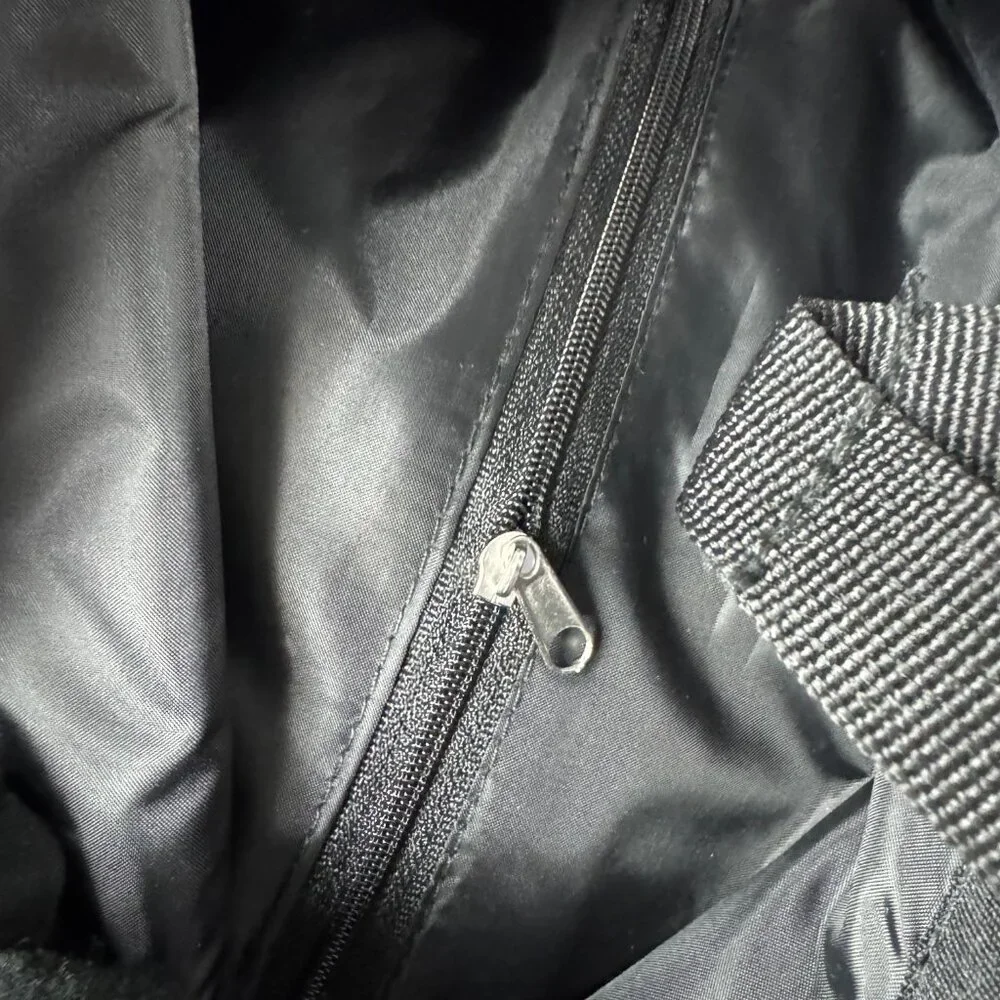 NWOT On Running The Ambassador Tote Backpack. Black - Picture 10 of 12